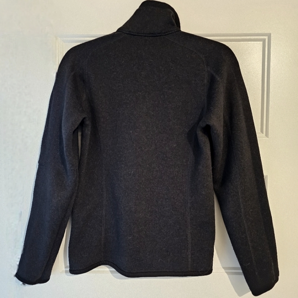 Patagonia Women's 1/4 Zip Black Pullover sz small - Picture 5 of 7
